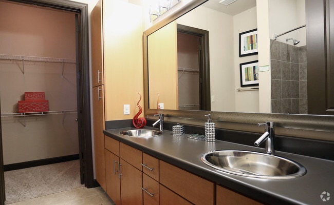 Photo - Millennium Waterway