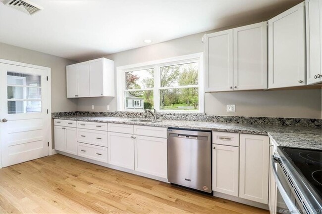 Photo - 20 Park Lane Rd