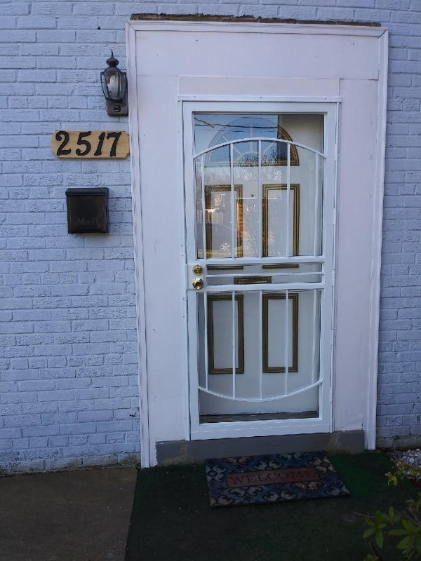 Building Photo - 2517 Colebrooke Dr