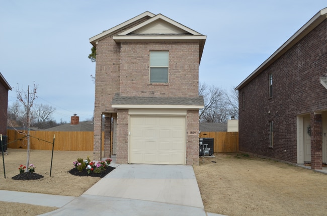 Photo - 1809 Wolford Wy