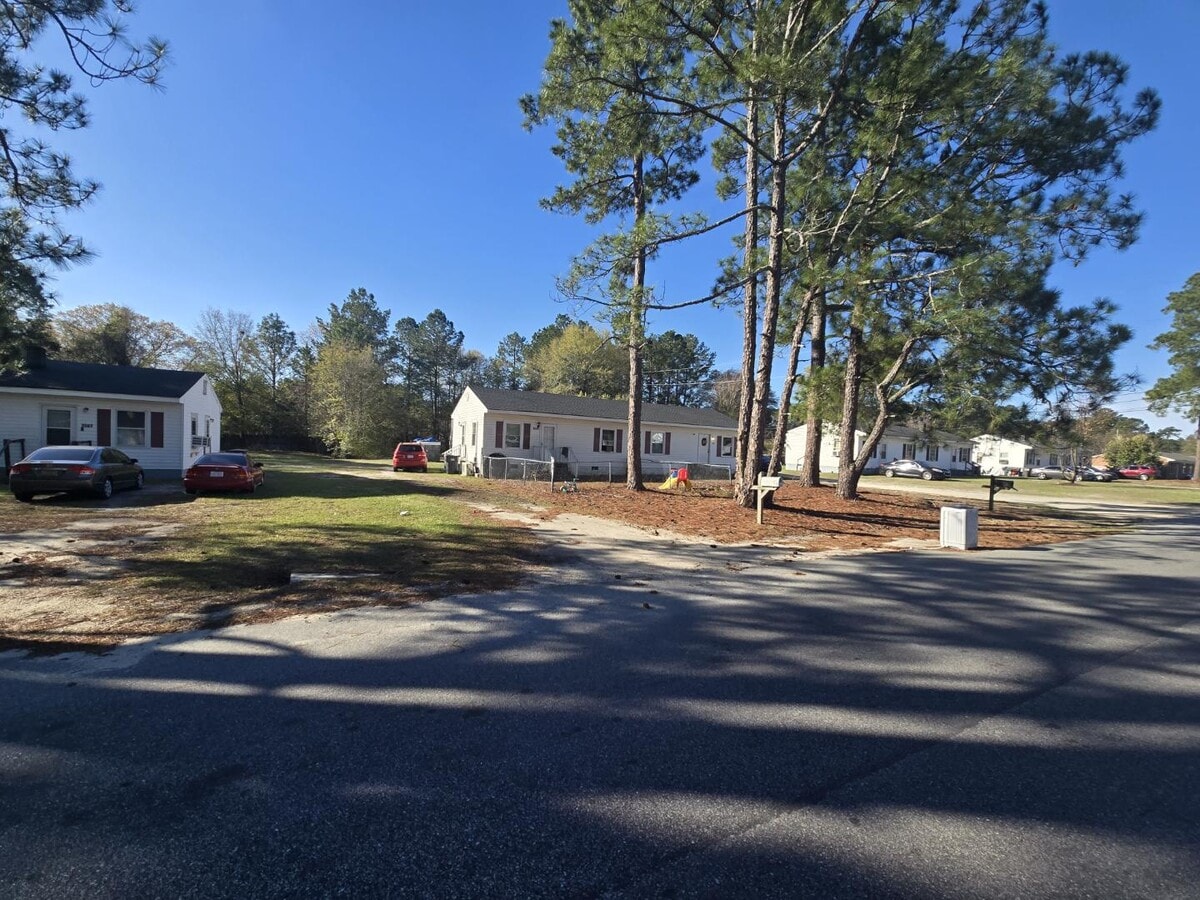 Photo - 1547 Center St