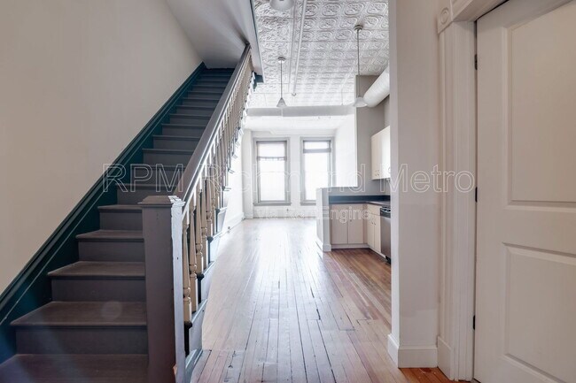 Photo - 121 W Broad St