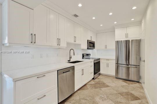 Photo - 90 Edgewater Dr Unit PH 18