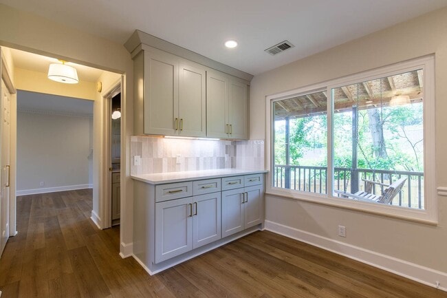 Photo - 109 Welshwood Ct