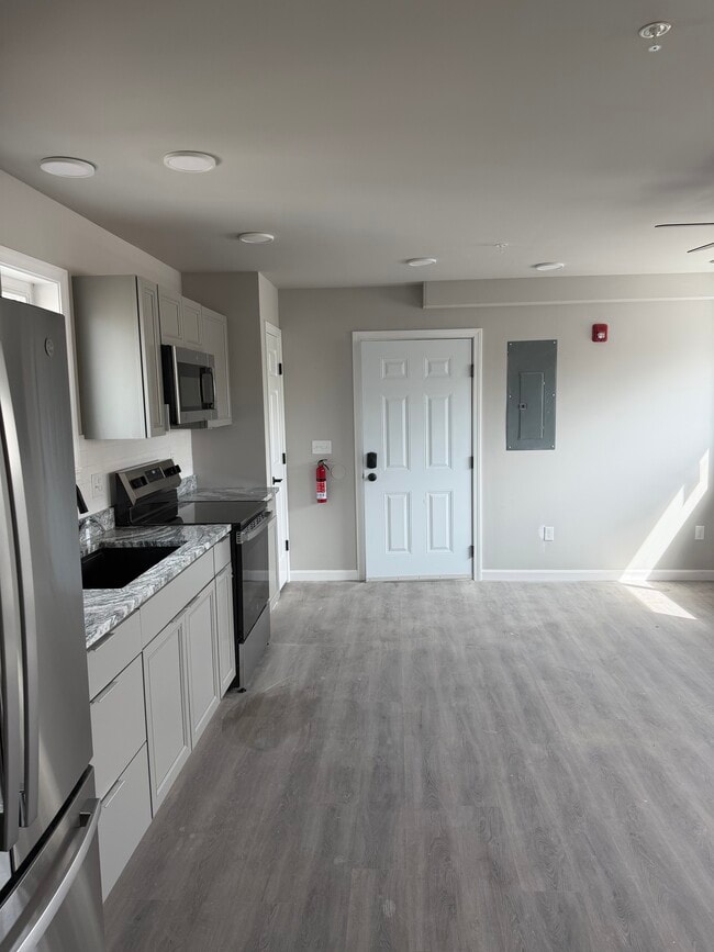 Photo - 23 Isham St Unidad 101