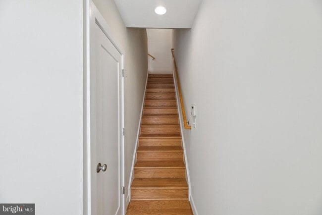 Photo - 5627 45th Ave