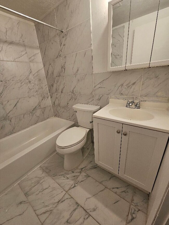 Photo - 189 Park Ave Unit Apt 6