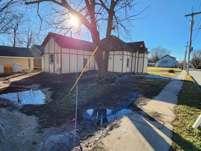Photo - Spacious 3-Bedroom, 2-Bathroom Home AVAILABLE NOW!!