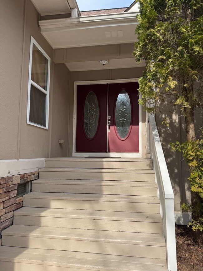 Photo - East AVL - Mountain Views and Space Galore!