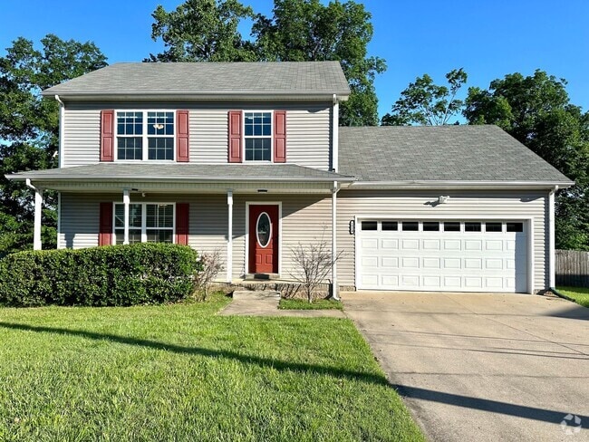 Building Photo - Spacious 3-Bedroom Home with Fenced Yard &...
