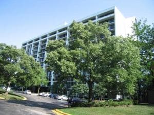 Building Photo - 2015 S Finley Rd Rental