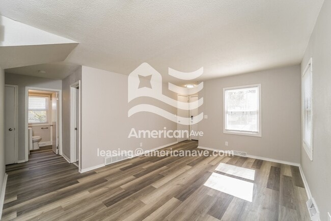 Photo - 1513 Geneva St