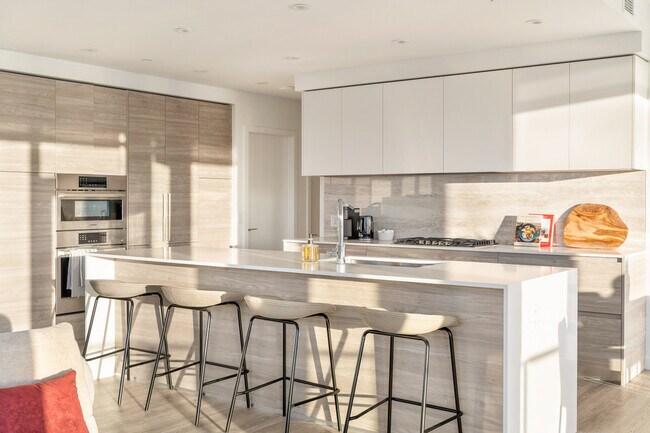 Photo - 680 Quayside Dr Unit ID1060659P