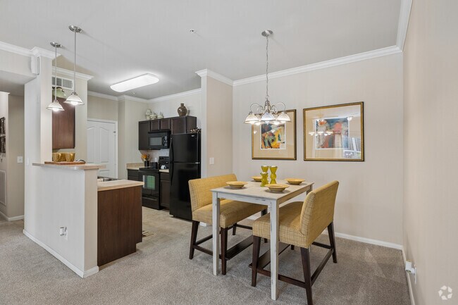 2BR, 2BA - 1,246SF - Dining Area