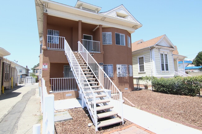 Photo - 1341 S Union Ave Unit 4