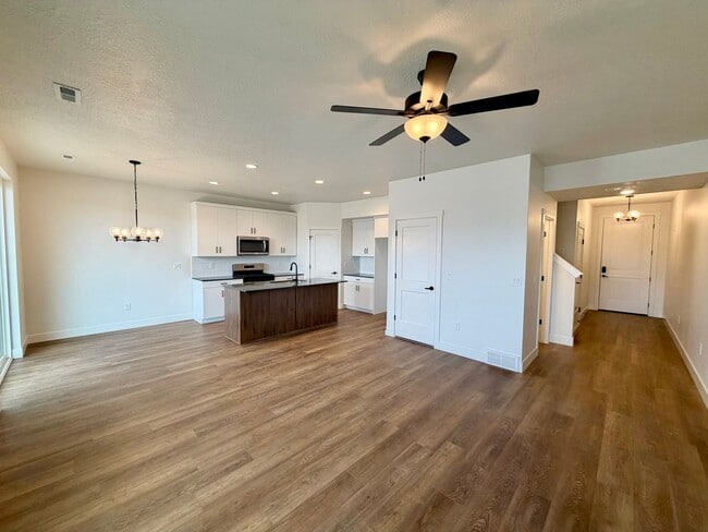 Photo - Brand New Rental Alert – JDC Ranch, Plain City!