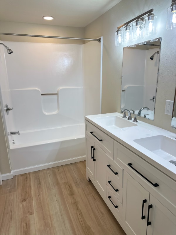 Photo - 4306 Earl Blvd