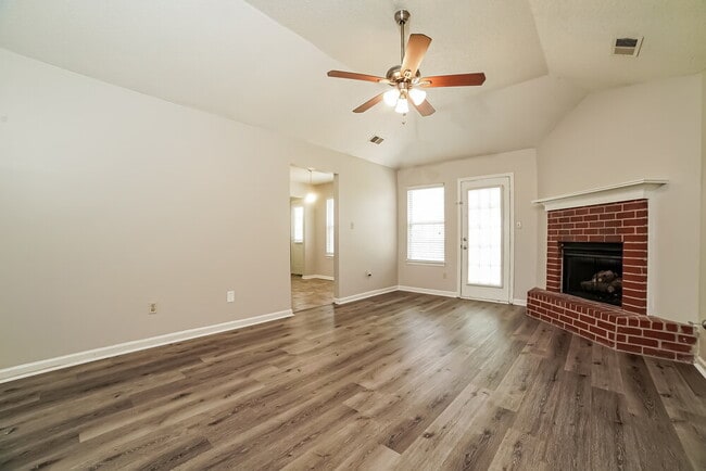 Photo - 4078 Shadow Glen Dr