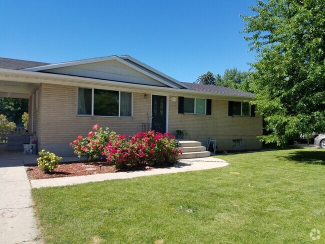 Building Photo - 853 W 2100 N Unit 853 west 2100 North PROVO Rental