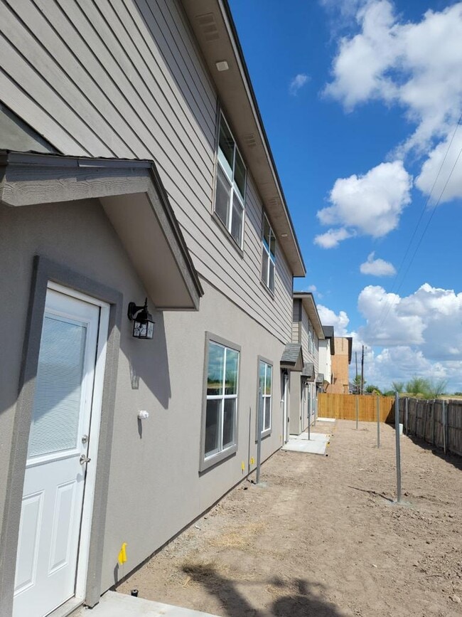 Photo - 1704 Nassau St