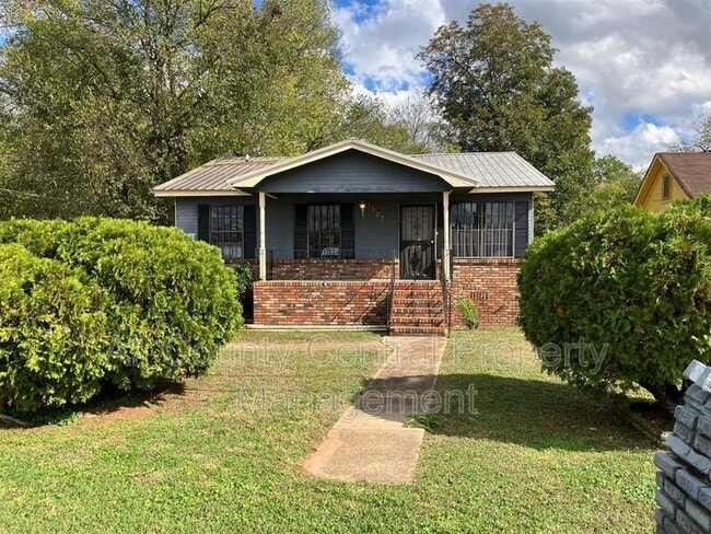 Building Photo - 1527 14th St SW