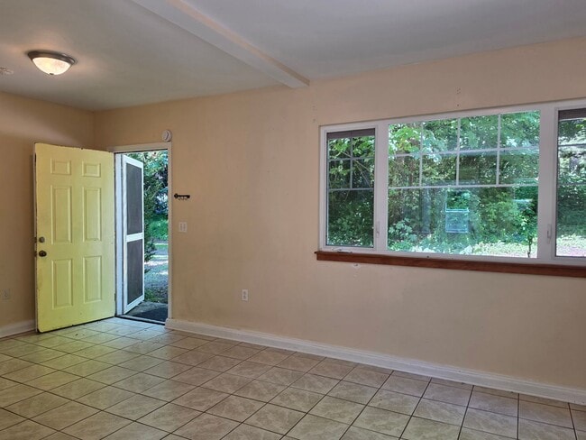 Photo - Loft Style Cottage in Indianola