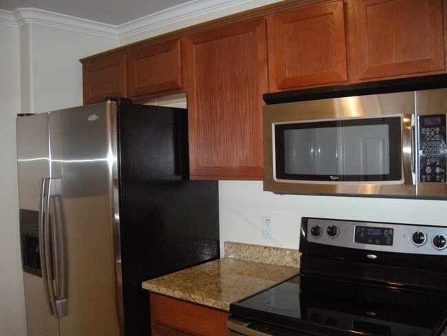 Photo - PRE-LEASE NORTH CAMPUS LUXURY 3 BEDROOM AU...