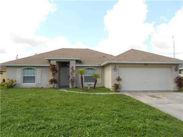 Building Photo - 3/2/2 with home with 1412 living sqft is c...