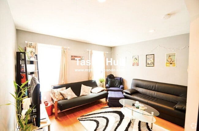 Building Photo - 574 Washington St Unit 3 Rental