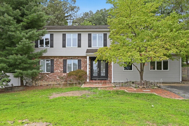 Photo - 342 Quaker Rd