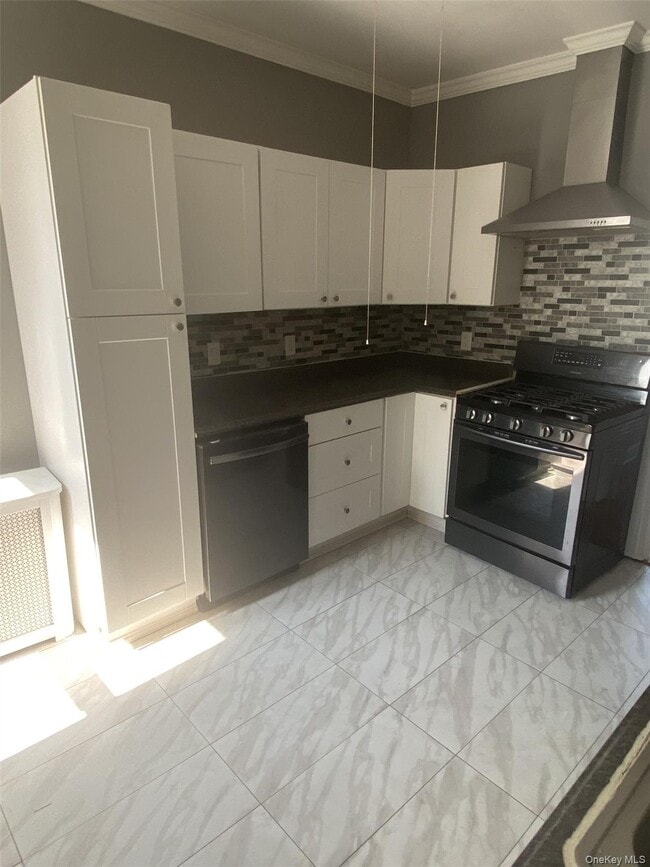 Building Photo - 80 2nd St Unit Rear 1 Bedroom Rental