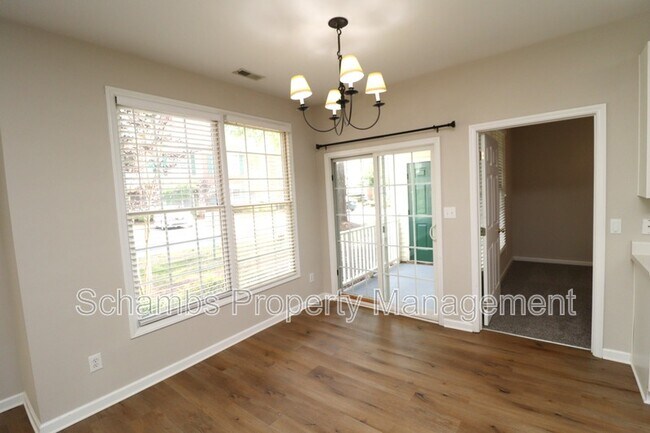 2812 Kudrow Ln