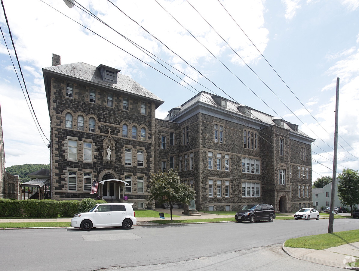 Photo - Academy Apartments