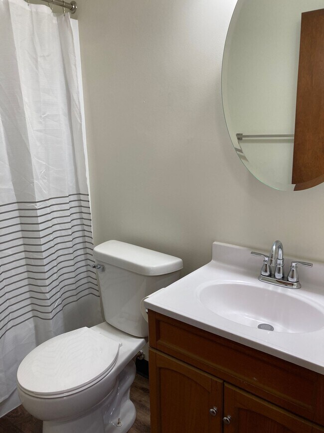 Photo - Immaculate Updated 2 Bedroom with 1 Bath