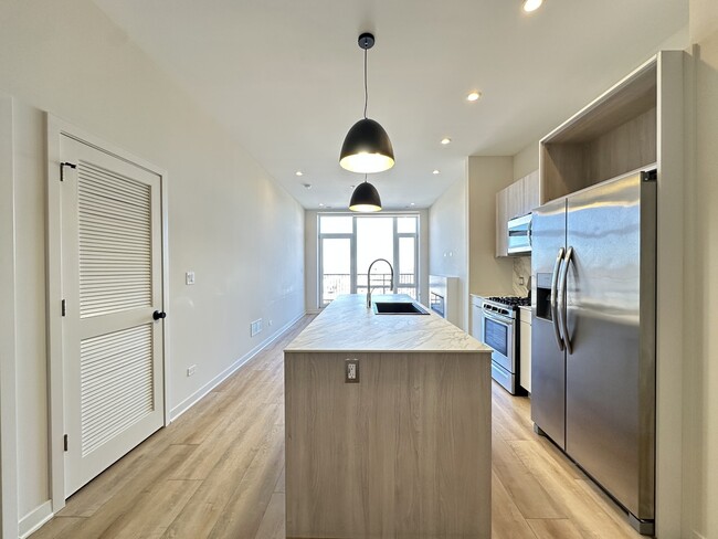 Photo - 6324 W Belmont Ave Unit J05P