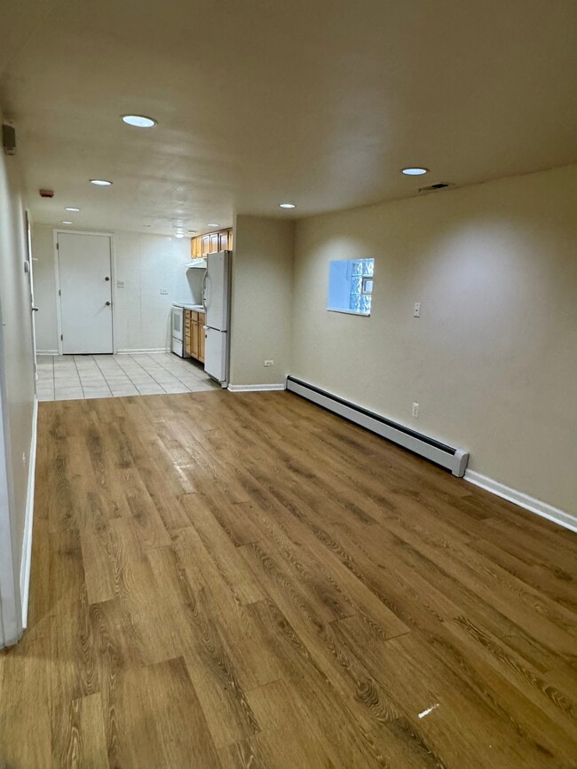 Photo - 5800 N Melvina Ave Unidad G