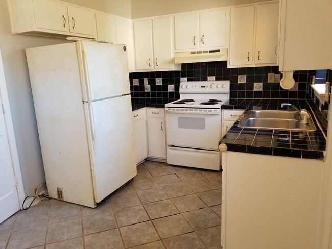 Photo - 2 bedroom, 1 bathroom town house located in the heart of Fern Creek