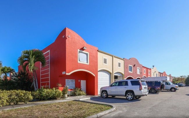 Building Photo - 13901 SW 143rd Ct Unit 8