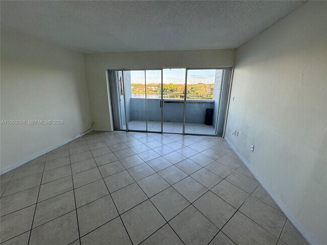 Photo - 9351 Fontainebleau Blvd Unit B418