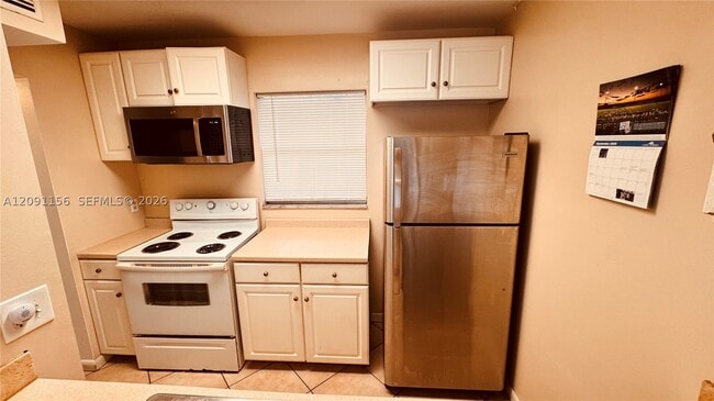 3214 NW 103rd Terrace Unit 108-B