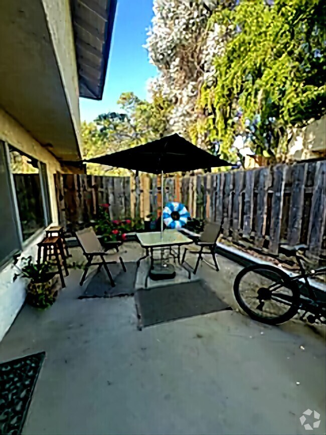 Building Photo - 367 Northgate Drive Rental