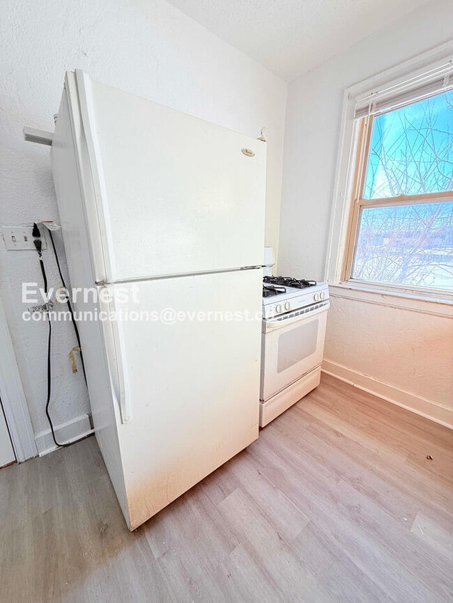 Photo - 13909 Hartwell St Unit 6