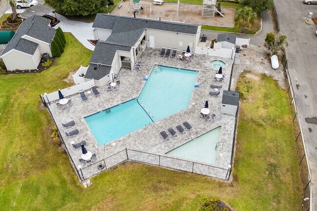 Photo - Now Allowing 1 small dog under 30Lbs - Spacious 2 bed/2 bath Deer Creek Villas-Surfside