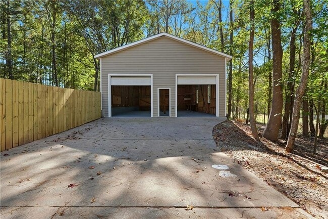 Photo - 209 Barrett Springs Way