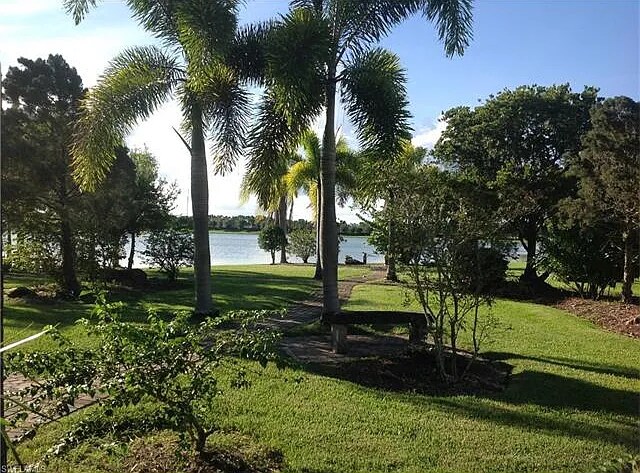 Photo - 637 Grand Rapids Blvd