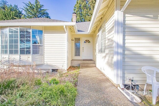 Photo - 12018 SE 17th St