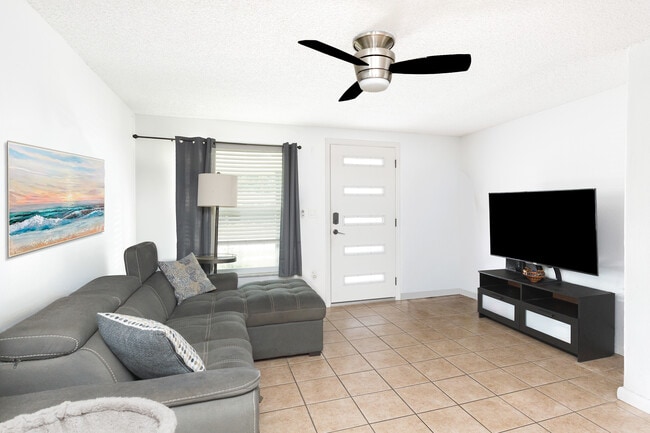 Photo - 1041 Jadewood Ave