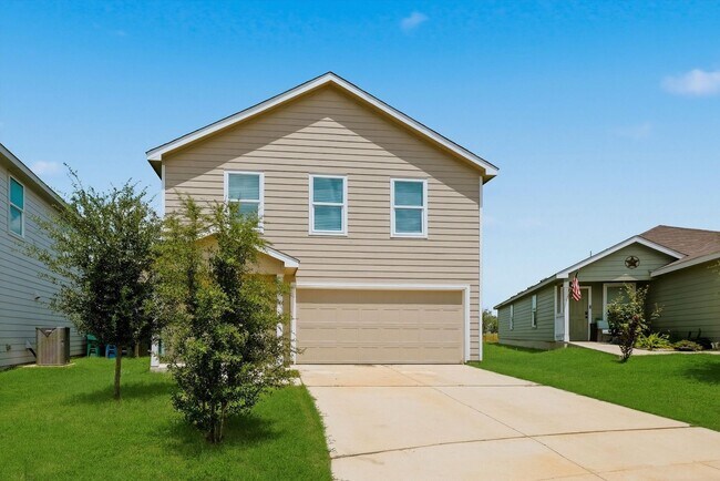 Photo - Beautiful 4-Bedroom Home with Golf & Clubhouse Access