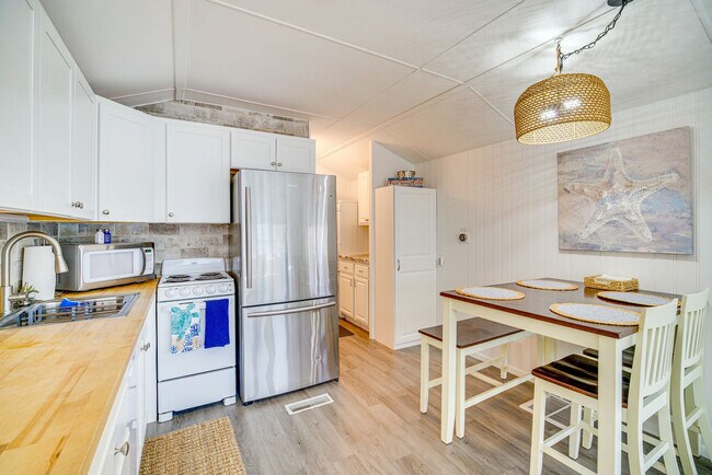 1161 Nettles Blvd Unit SI ID1546132P