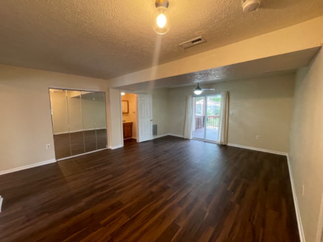 Photo - 8234 Roanoke Ct